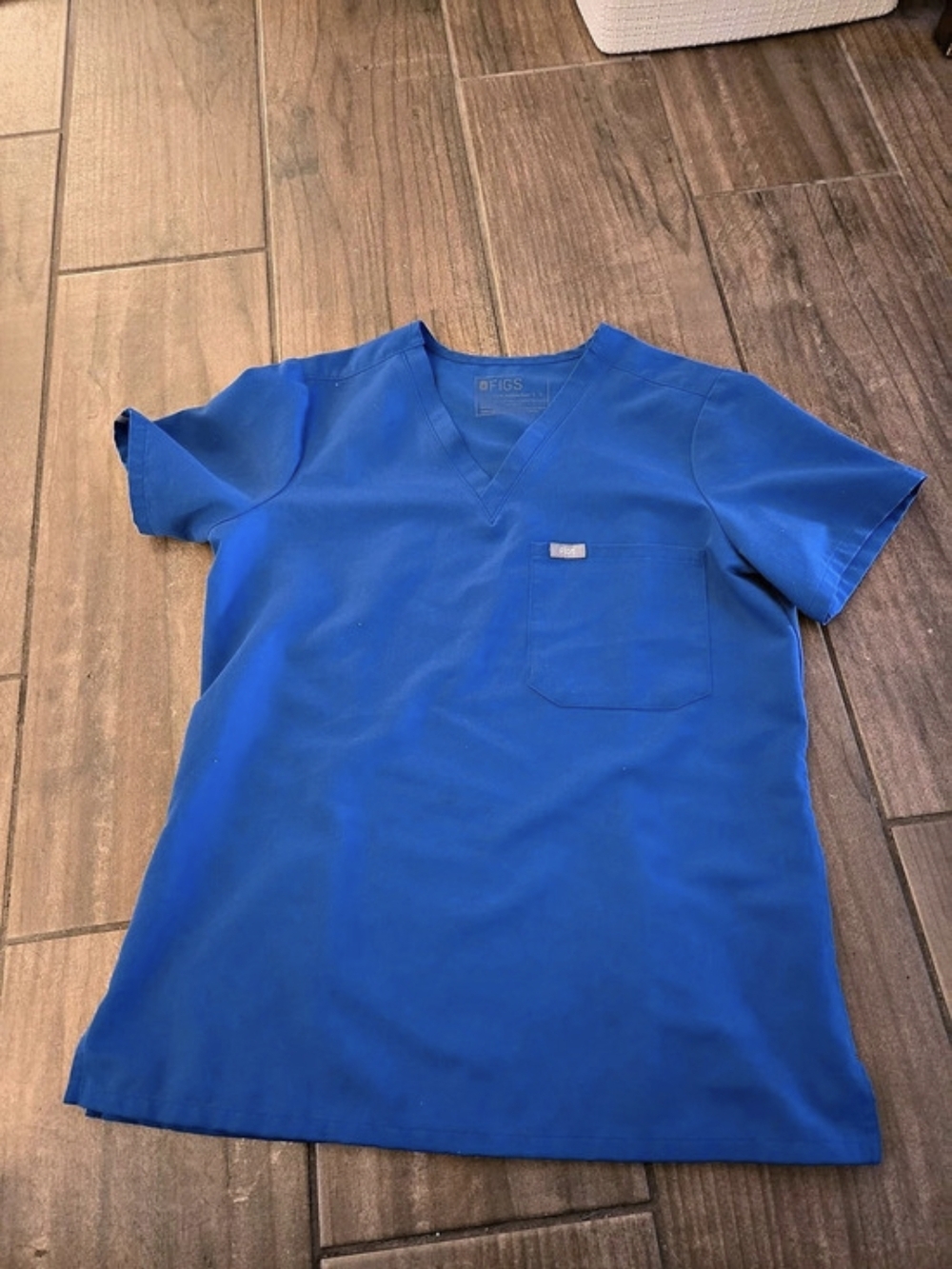FIGS Catarina V-Neck Scrub Top in Blue Small Like New